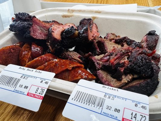 Pig in a Pickle BBQ by null