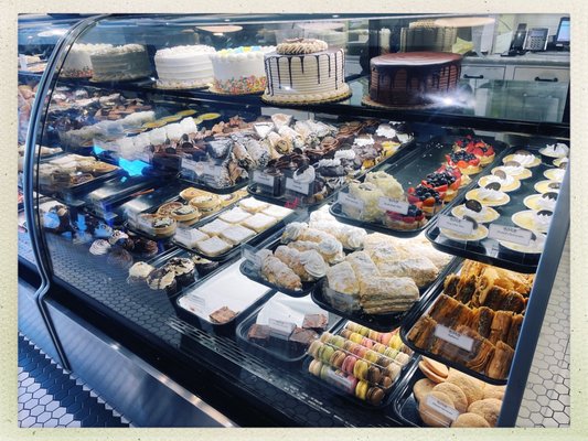 Henri's Bakery & Deli by null