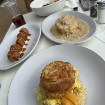 Union Biscuit - Biscuits and gravy, bacon egg biscuit, shrimp and grits and bonuts - Breakfast & Brunch Near Me - Las Vegas, Nevada Union Biscuit - Biscuits and gravy, bacon egg biscuit, shrimp and grits and bonuts - Breakfast & Brunch Near Me - Las Vegas, Nevada