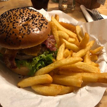 Geflipt Burgers - Burgers Near Me - Amsterdam, New Hampshire Geflipt Burgers - Burgers Near Me - Amsterdam, New Hampshire
