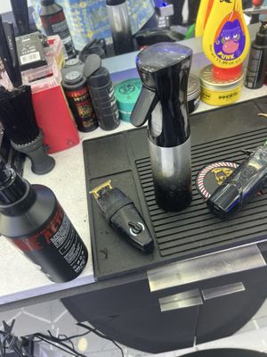 XI BARBERSHOP by null