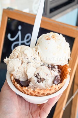 Jeni's Splendid Ice Creams by null