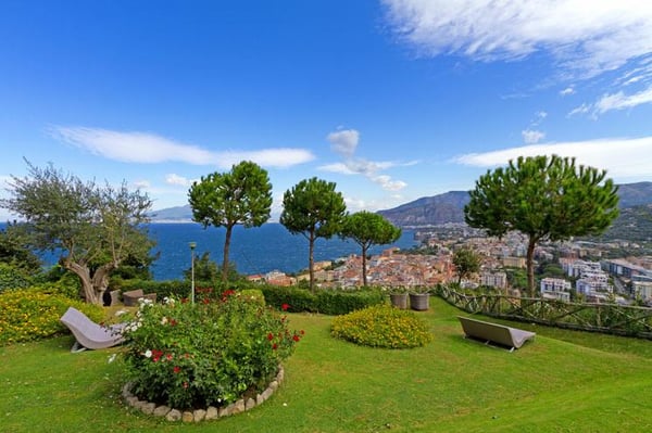 Grand Hotel President by null