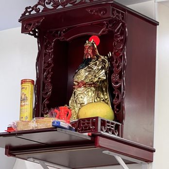 Sweet Wonton House - This guy ensure good business. - Cantonese Near Me - Little Neck, New York Sweet Wonton House - This guy ensure good business. - Cantonese Near Me - Little Neck, New York