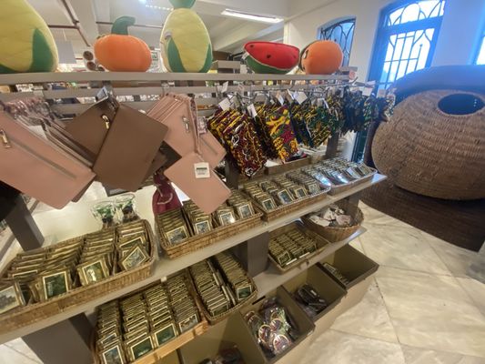 Balikbayan Handicrafts by null