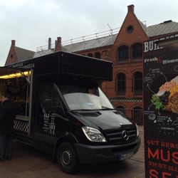 Food Lovers Market