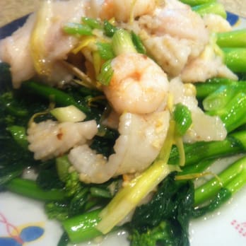 Hai Tang Cafe - Mixed Seafood w/ Broccoli - Chinese Near Me - Markham, Ontario Hai Tang Cafe - Mixed Seafood w/ Broccoli - Chinese Near Me - Markham, Ontario