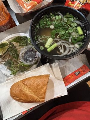 Les Banh Mi by null