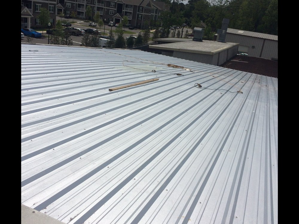 Slide of B&M Roofing & Construction