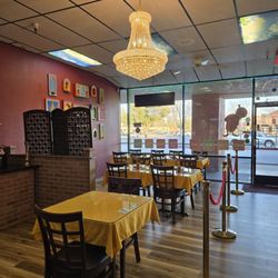 Taj Grill Indian Cuisine - Dining area