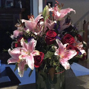 Dream Petals Floral - Valentines Day flowers made me very popular with the wife. - Florists Near Me - Allen, Texas