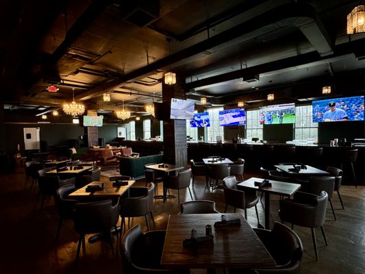 Suite 200 Grille by null