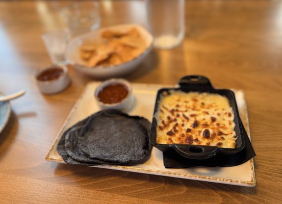 Tacos Por Favor Bar & Grill by null