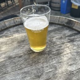 Fresh Hop IPA collab with Bale Breakers
