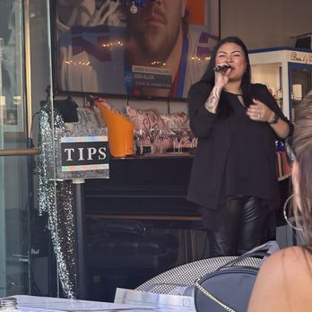 Jimmy B's - Beautiful songbird- live music! - Cocktail Bars Near Me - Palm Springs, California