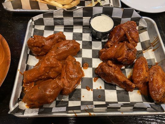 Wingnutz Bar and Grill by null