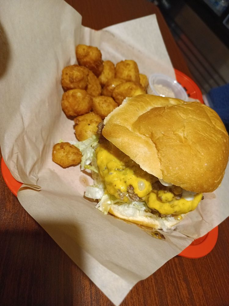 JOVICK BROTHERS BURGERS Updated July 2024 31 Photos & 28 Reviews 4993 Loughborough Ave, St