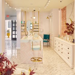 Albion Garden - The Retail Area for Japanese Skincare and Cosmetics