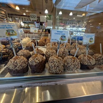 Magic Nut and Candy Company - A variety of Candy Apples - Candy Stores Near Me - Los Angeles, California Magic Nut and Candy Company - A variety of Candy Apples - Candy Stores Near Me - Los Angeles, California
