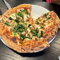 Broccoli rabe & sausage pizza - cooked perfect!