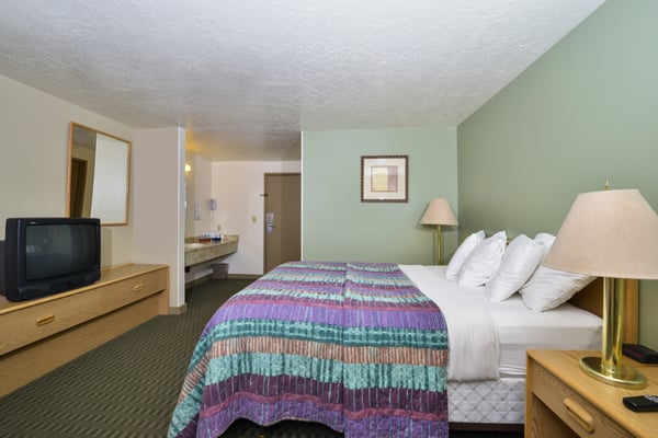 Red Ledges Inn by null