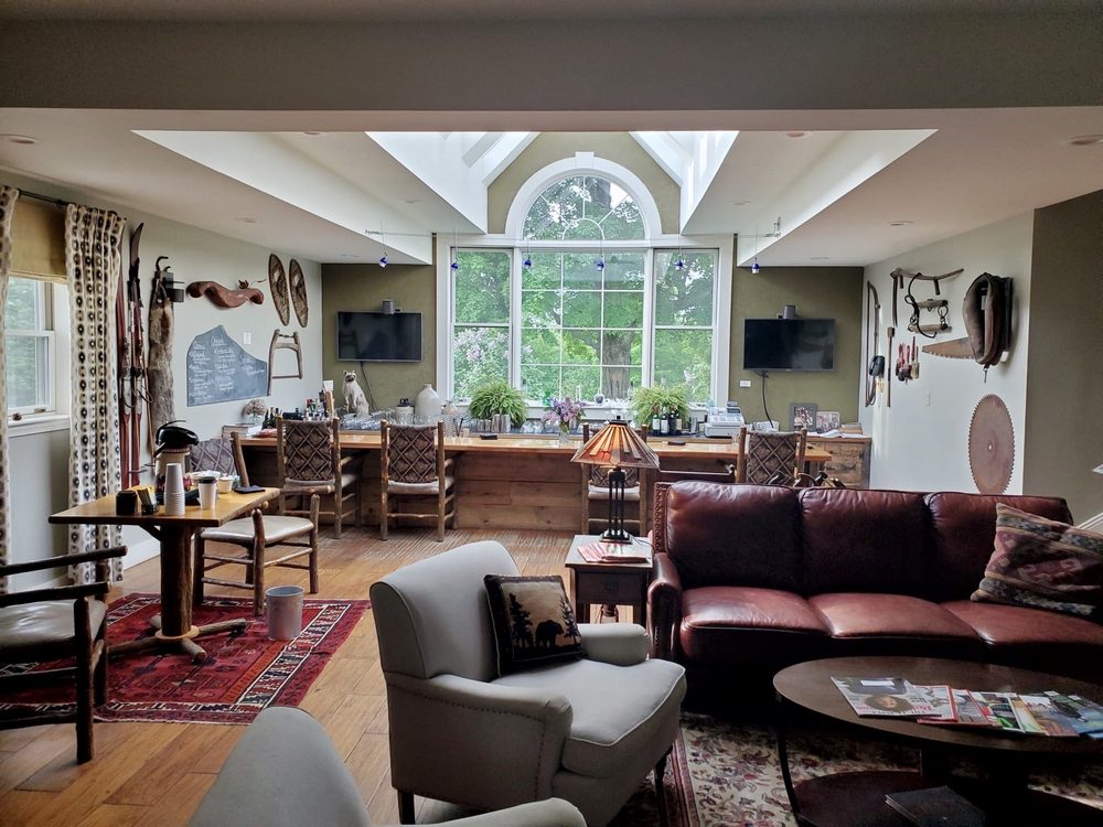 THE INN ON WINTER’S HILL Updated June 2024 38 Photos & 12 Reviews 33 Winter Hill St