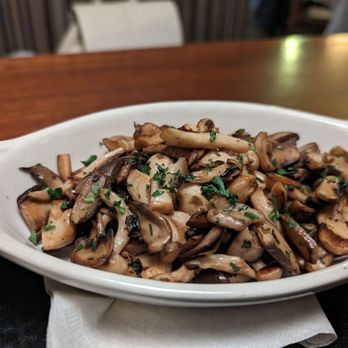 The Boathouse Restaurant - Mushrooms with Parsley - Seafood Near Me - New Westminster, British Columbia The Boathouse Restaurant - Mushrooms with Parsley - Seafood Near Me - New Westminster, British Columbia