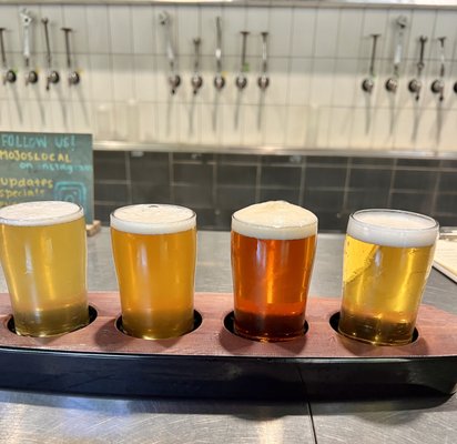 MoJo's Local Tap & Kitchen by null