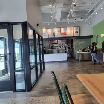 Shake Shack Warwick - Fast Food Near Me - Warwick, Rhode Island