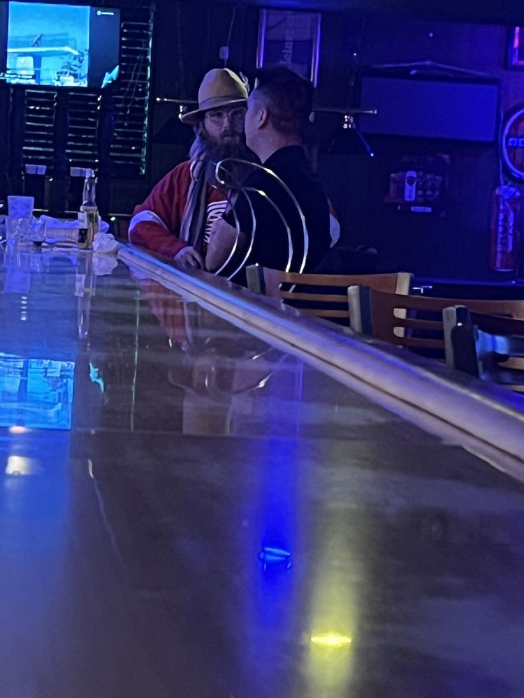 MADISON CLUB BAR Updated August 2024 10 Photos & 17 Reviews 32275