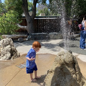 Fresno Chaffee Zoo - Water area feature for kids - Zoos Near Me - Fresno, California Fresno Chaffee Zoo - Water area feature for kids - Zoos Near Me - Fresno, California
