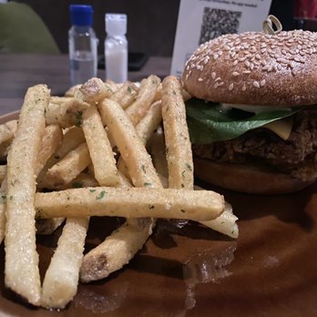 Peppervine - Fried chicken sandwich and garlic fries - New American Near Me - Charlotte, North Carolina Peppervine - Fried chicken sandwich and garlic fries - New American Near Me - Charlotte, North Carolina