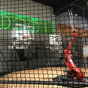 Kamin Science Center - robot basketball - Museums Near Me - Pittsburgh, Pennsylvania Kamin Science Center - robot basketball - Museums Near Me - Pittsburgh, Pennsylvania