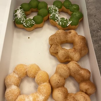 Cafe Hesed - Mochi Donuts - Cafes Near Me - Little Ferry, New Jersey