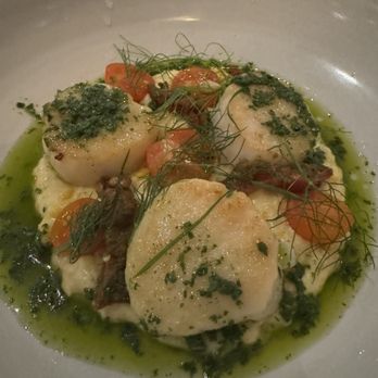 Henrietta Red - SEA SCALLOPS ON POINT! - New American Near Me - Nashville, Tennessee