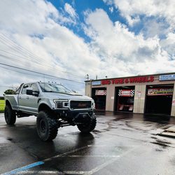 Big Tire & Wheels - F-450 SINTOR