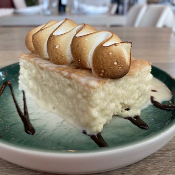 Aromas del Peru - Cuatro leches - Peruvian Near Me - Pompano Beach, Florida Aromas del Peru - Cuatro leches - Peruvian Near Me - Pompano Beach, Florida