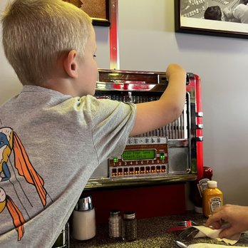 Dixie's Diner - We love their 1950s decor complete with jute boxes that play! - American Near Me - Idaho Falls, Idaho