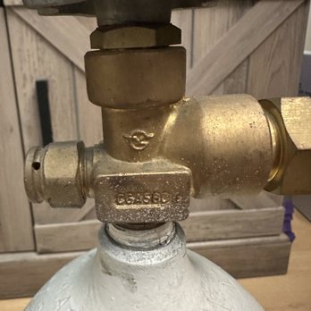 Gilmore Liquid Air - CGA 580 is stamped on the fitting. - Heating & Air Conditioning/HVAC Near Me - South El Monte, California Gilmore Liquid Air - CGA 580 is stamped on the fitting. - Heating & Air Conditioning/HVAC Near Me - South El Monte, California