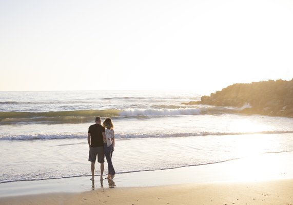 Couples Photoshoot - Get Same Week sessions, on time service, and lasting memories all at affordable rates! I am a lifestyle photographer offering family, couples, maternity, newborn, smash cake sessions and much more! Find out how we can capture that special moment for you!