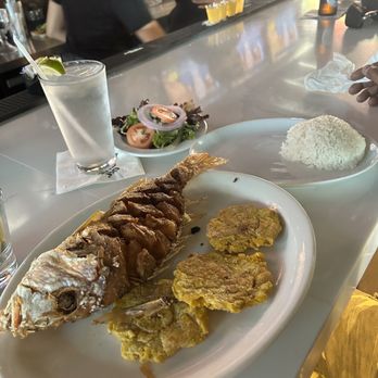 Oh Que Bueno Restaurant - Semoran - Whole Red Snapper and Plaintains - Sports Bars Near Me - Orlando, Florida Oh Que Bueno Restaurant - Semoran - Whole Red Snapper and Plaintains - Sports Bars Near Me - Orlando, Florida