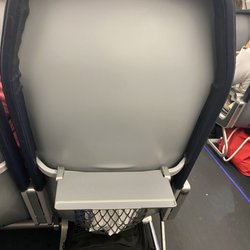 Allegiant Air - Tray table?