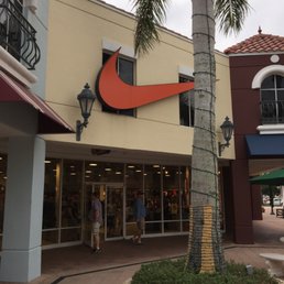 nike outlet in miromar