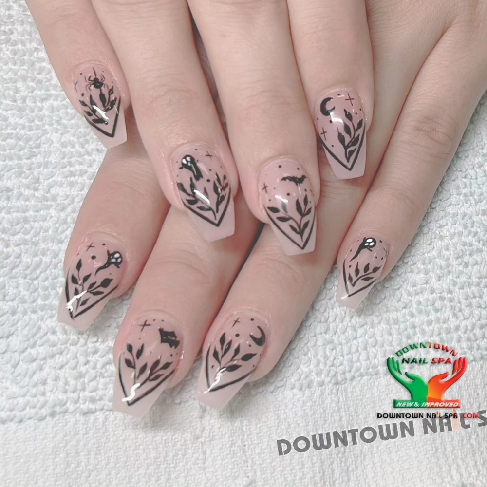 Downtown Nail Spa Logo