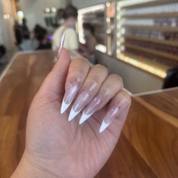 Cat Eye French Tips by Amy! Cat Eye French Tips by Amy!
