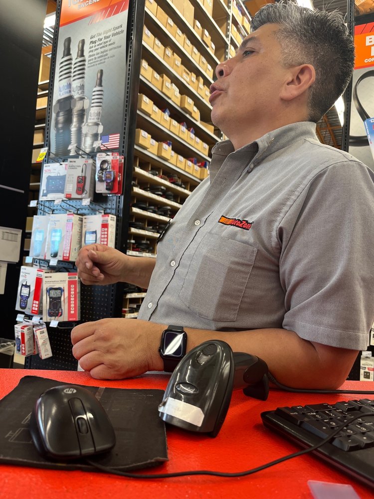 AUTOZONE AUTO PARTS Updated September 2024 12 Reviews 6021 E