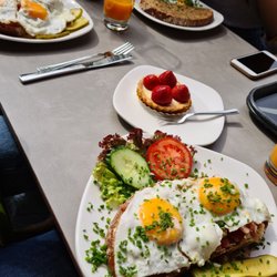 Junge Die Bäckerei - Frühstück - Strammer Max