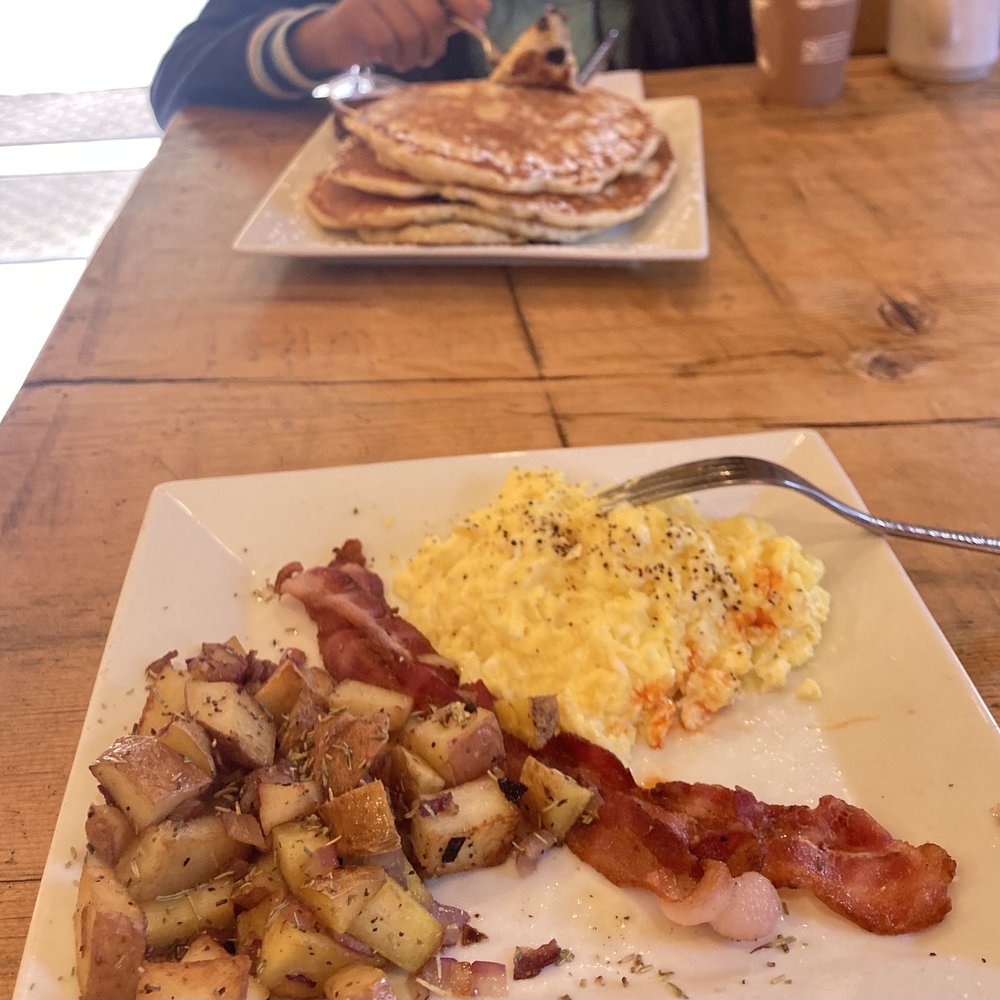 Silver City Mountain Resort - Breakfast. Sunrise special? Bacon eggs and potatoes. - Resorts Near Me - Three Rivers, California Silver City Mountain Resort - Breakfast. Sunrise special? Bacon eggs and potatoes. - Resorts Near Me - Three Rivers, California