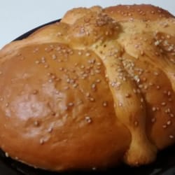 Panadería Ensenada - ¡Delicioso pan de muerto!