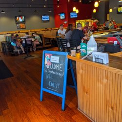 Carolina Wings And Rib House - Inside